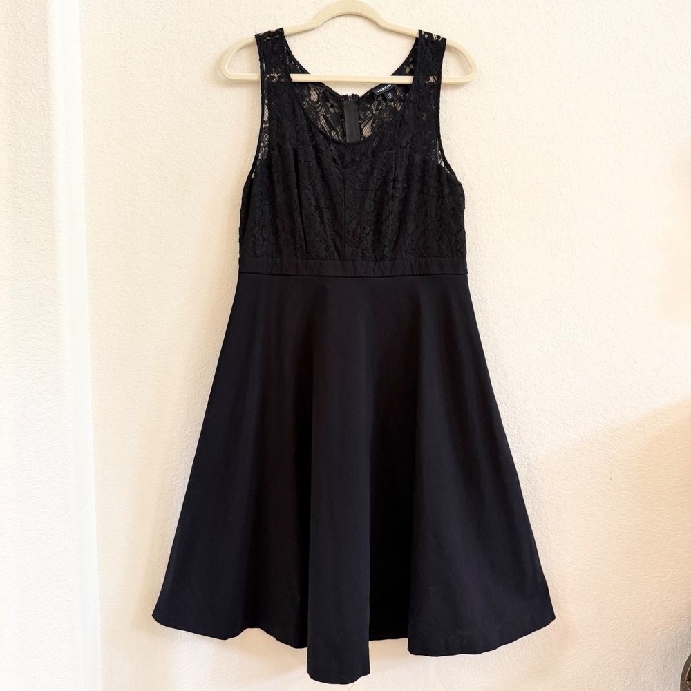 Torrid Womens 14 Black Lace Bodice Fit & Flare Cocktail Dress Sleeveless - Picture 2 of 12